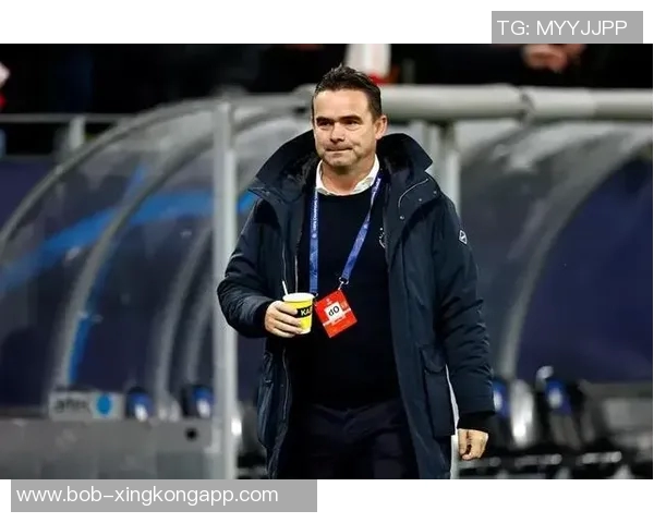 奥维马斯坚定留在安特卫普阿贾克斯主帅更迭频繁引发关注