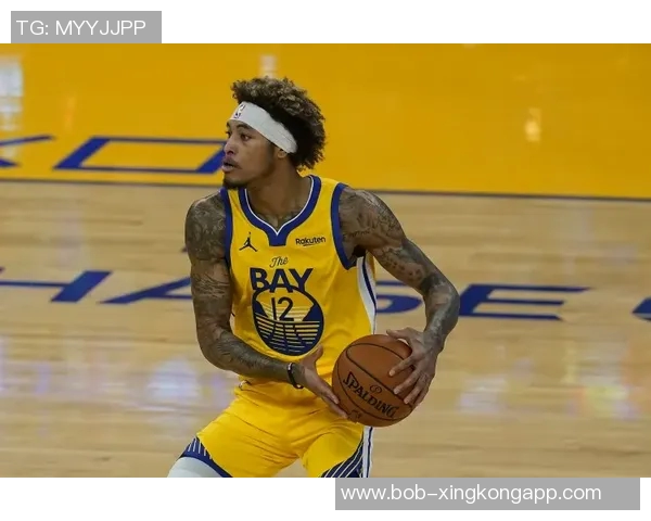 莱奥本场表现平平2次射门未能命中失良机频频遭遇对抗挑战