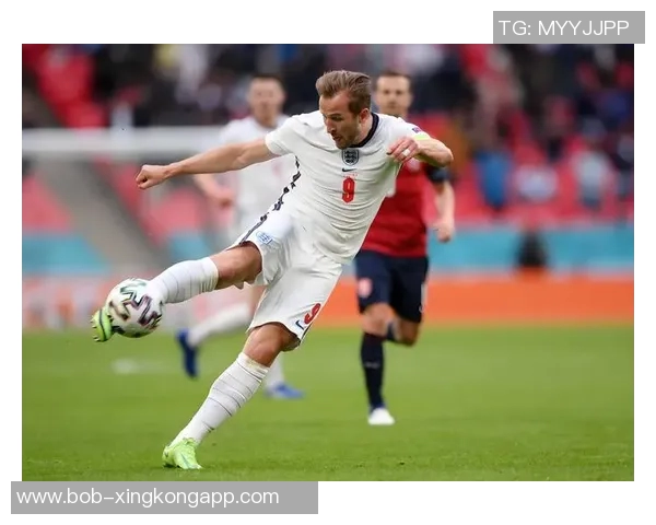 凯恩本赛季德甲表现惊艳每33分钟参与1球状态火热