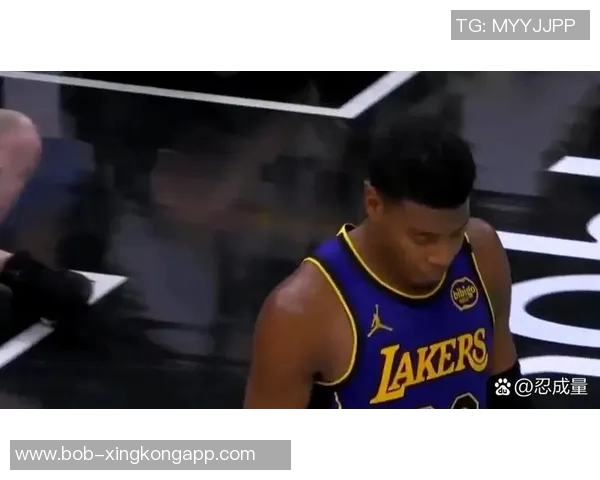 下场对阵太阳里夫斯强调团队需明确战术执行的重要性